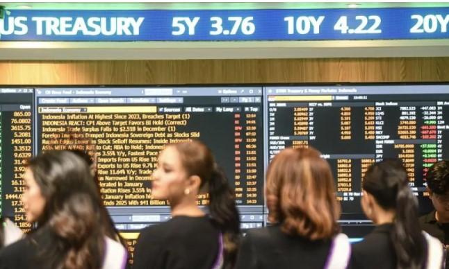 IHSG Dibuka Menguat ke 8.167,35 di Tengah Sikap Wait and See Jelang Rilis Data PDB 2025