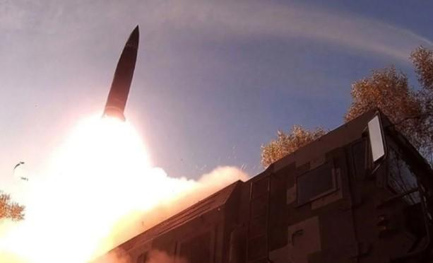 Iran Kerahkan Rudal Balistik Khorramshahr-4 di Tengah Rencana Perundingan Nuklir dengan AS