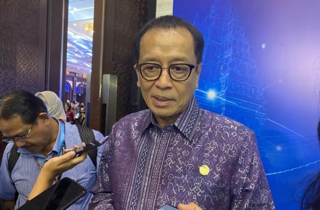 OJK Dorong DPR Setujui Perluasan Aktivitas Bank Umum di Pasar Modal Lewat Revisi UU P2SK