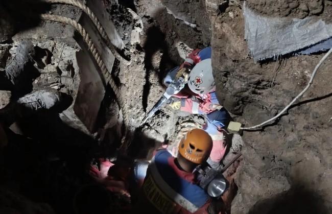 Dua Warga Bandung Tewas Tertimbun Saat Cari Harta Karun di Antapani, Polisi Periksa Seorang Perempuan