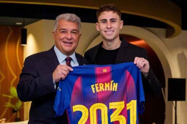 Fermin Lopez Perpanjang Kontrak hingga 2031, Barcelona Pertahankan Talenta Muda Andalannya