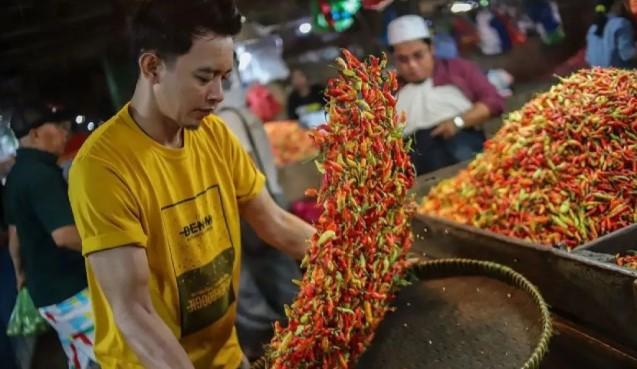 Harga Cabai Rawit Merah Tembus Rp72.500 per Kilogram, Telur Ayam Ras Rp31.500
