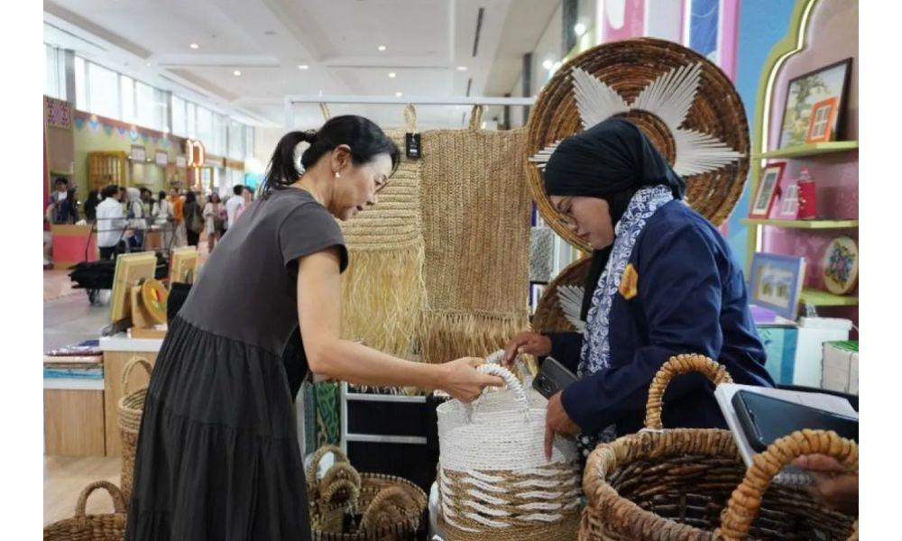 UMKM Binaan Pertamina Raup Rp7,5 Miliar di Inacraft 2026, Menembus Pasar Global