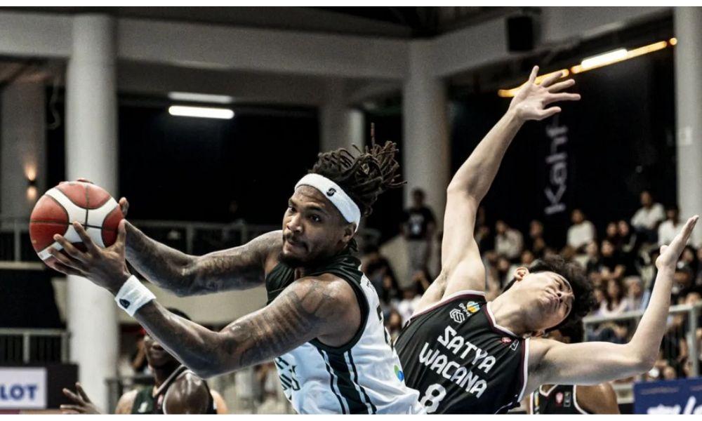 Travin Thibodeaux Bawa Bogor Hornbills Menang Telak 99-75 atas Satya Wacana di IBL 2026