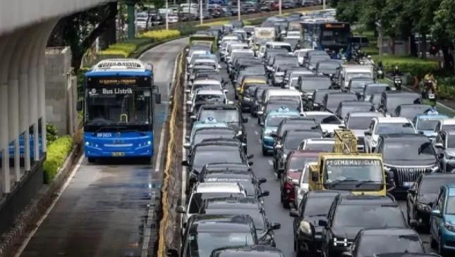Kemenhub Tegaskan Bus Berstiker Silang Merah Tidak Layak Jalan dan Dilarang Beroperasi