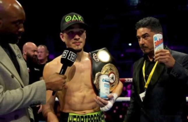 Brandon Figueroa Raih Gelar Juara Dunia WBA Kelas Bulu Setelah Menumbangkan Nick Ball