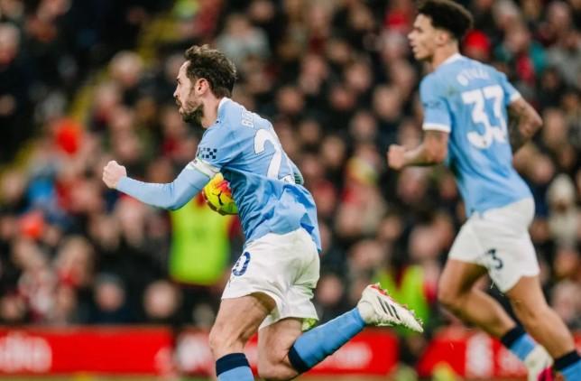 Haaland Bawa Manchester City Kalahkan Liverpool 2-1 di Anfield Lewat Gol Injury Time