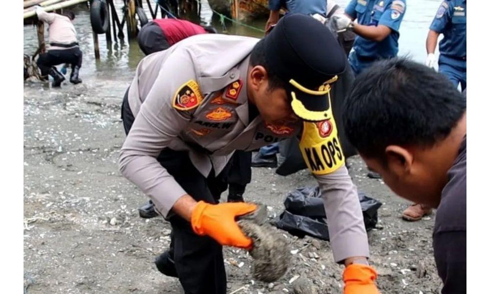 Polres Pelabuhan Tanjung Priok Gelar Aksi Bersih-Bersih Pelabuhan, Dukung Program Asri Presiden Prabowo