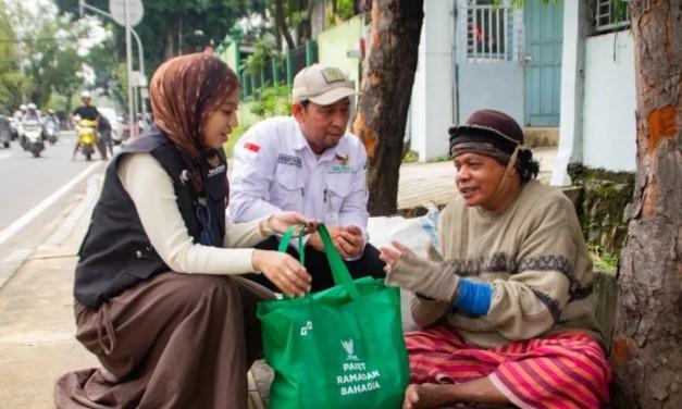 Baznas Salurkan Paket Ramadhan Bahagia untuk Keluarga Prasejahtera di Jakarta