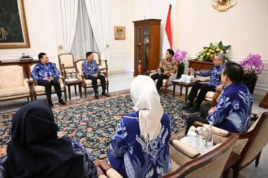 Wapres Gibran Tegaskan Dukungan Nyata untuk UKM Lokal Lewat Skema Ritel dan Kampanye Belanja Nasional