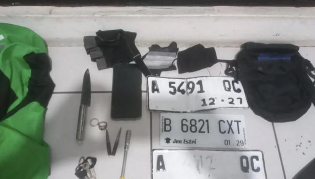 Polisi Tangkap Dua Pelaku Pencurian Bersenjata Tajam di Tangerang, Diduga Terlibat Jaringan Begal
