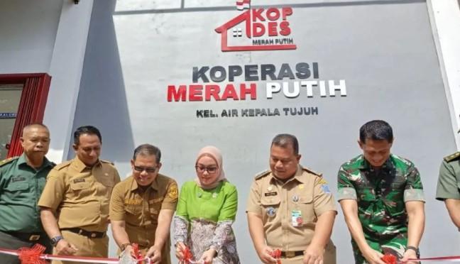 Wamenkop Farida Farichah Resmikan Gerai Koperasi Merah Putih Kepala Tujuh di Pangkalpinang