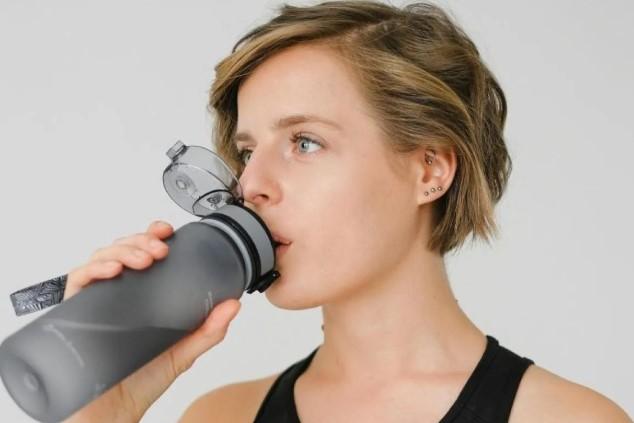 Air Soda Disebut Dapat Menekan Keinginan Ngemil Melalui Mekanisme Fisiologis Tubuh