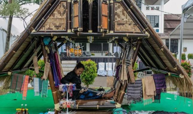 Lonjakan UMKM di Bursa Saham: Antara Peluang Pertumbuhan dan Ancaman Delisting