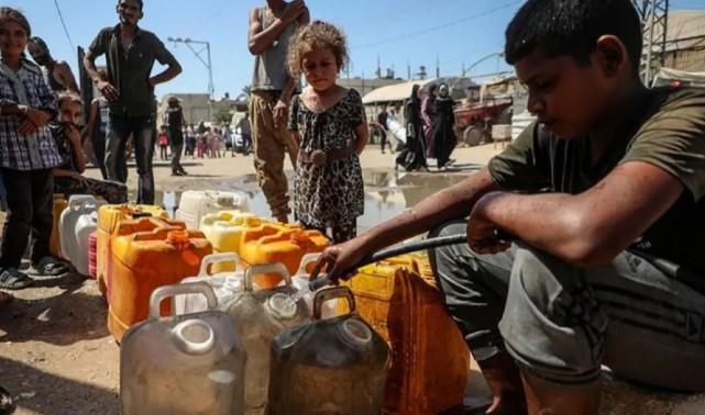 Krisis Air Bersih Masih Melanda Gaza Meski Pasokan dari Israel Kembali Dibuka