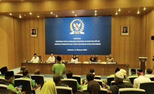 DPR RI Terima Audiensi Guru Madrasah Swasta yang Tuntut Peningkatan Kesejahteraan dan Akses P3K