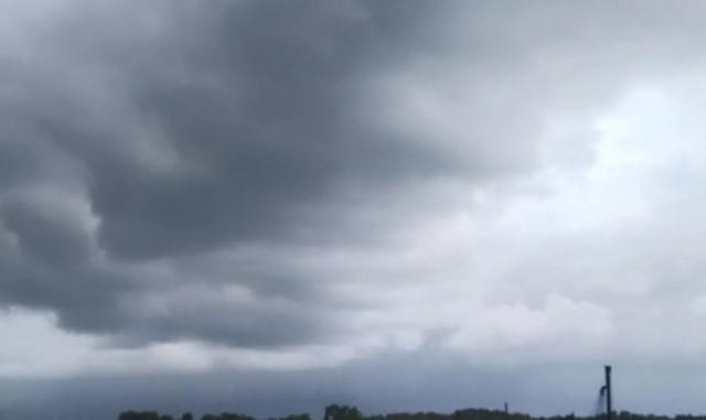 Bali Bersiap Hadapi Cuaca Ekstrem, BBMKG Terbitkan Peringatan Dini 11–17 Februari 2026