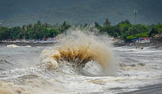 BMKG Keluarkan Peringatan Dini Gelombang Tinggi 11–14 Februari 2026, Sejumlah Perairan Berpotensi Terdampak