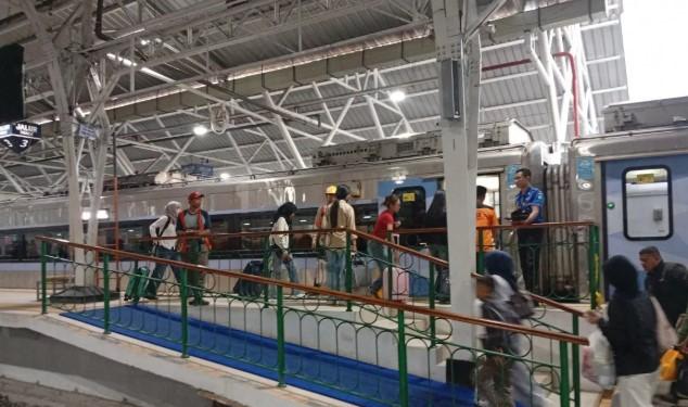 KAI Purwokerto Antisipasi Lonjakan Penumpang saat Libur Imlek dengan Siapkan 50.995 Kursi Kereta Api