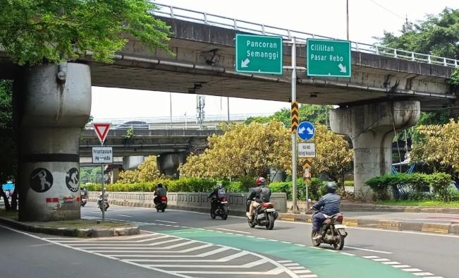 Pemkot Jaktim Tegaskan Larangan Perusakan dan Pencurian Fasilitas Umum Usai Hilangnya 18 Mata Kucing di Underpass Cawang