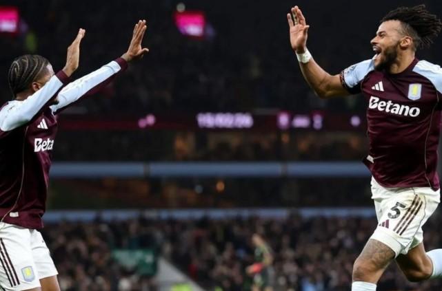 Gol Bunuh Diri Menangkan Villa, Burnley Bungkam Crystal Palace