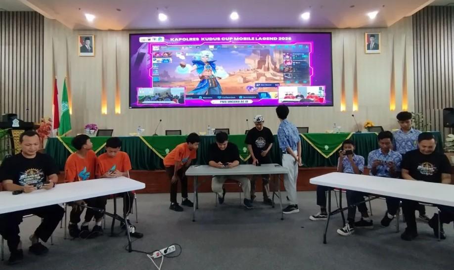 Polres Kudus Menggelar Kapolres Kudus Cup FIS Mobile Legends 2026 untuk Wadah Bakat Pelajar di Bidang E Sport