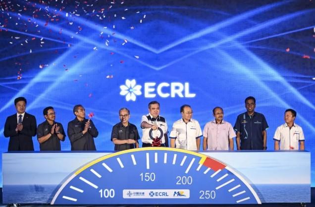 Rangkaian Kereta Pertama ECRL Resmi Diluncurkan, Proyek Rel Pesisir Timur Malaysia Kian Dekati Penyelesaian