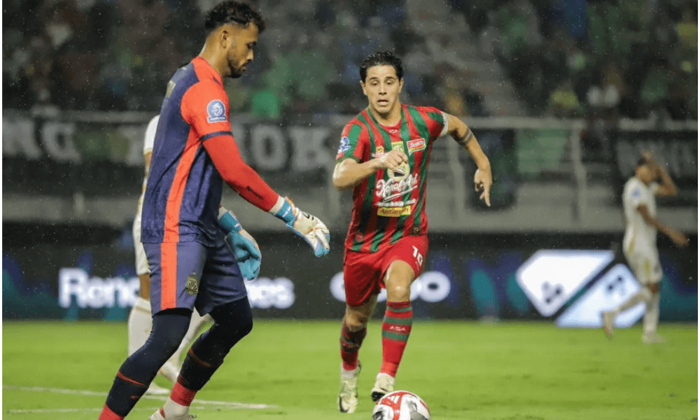 Bhayangkara Presisi Lampung Taklukkan Persebaya 2-1 di Gelora Bung Tomo