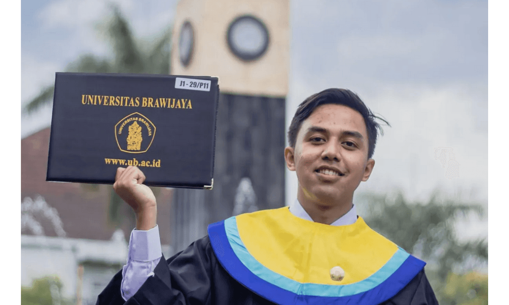 Lulusan Universitas Brawijaya Rafiq Usdiqa Maulana Pelajari Teknologi Sel Punca iPS di Universitas Kyoto