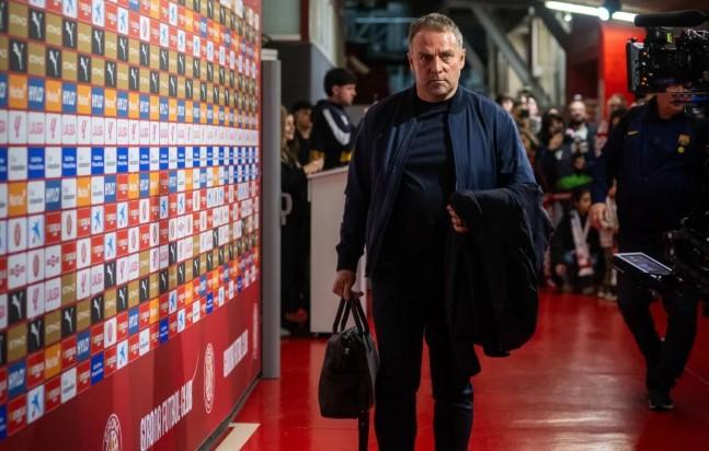 Hansi Flick Akui Pertahanan Barcelona Buruk saat Kalah 1-2 dari Girona