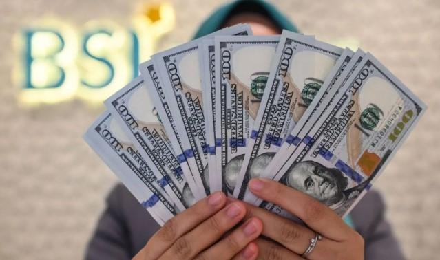 Rupiah Melemah ke Rp16.855 per Dolar AS Dipicu Sikap Hawkish Pejabat The Fed