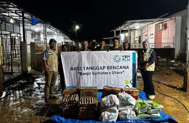 PLN Sumut Salurkan Bantuan Pangan bagi Warga Terdampak Bencana di Tapanuli Tengah