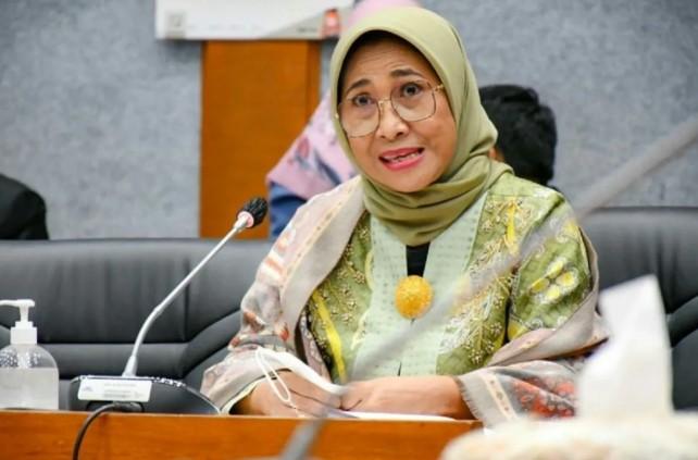 Komisi X DPR Tegaskan Kesejahteraan Guru Harus Sejalan dengan Tanggung Jawab Profesi