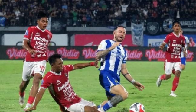 Marc Klok Kembali Berlatih Bersama Persib Bandung dan Bidik Comeback di Sisa Musim