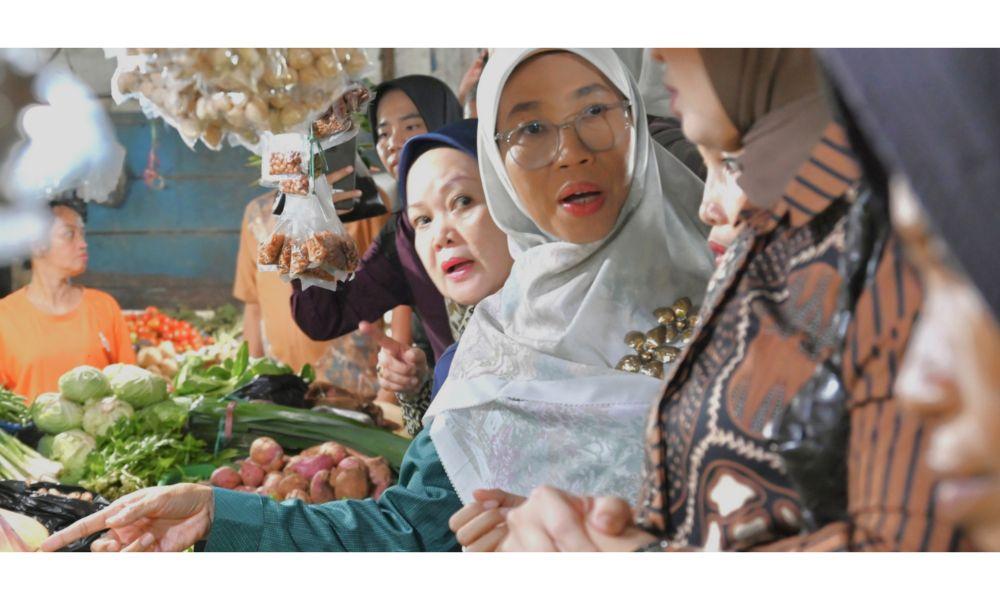 Komisi IX DPR Pastikan Pangan Ramadan di Pasar Maricaya Makassar Aman dari Bahan Berbahaya