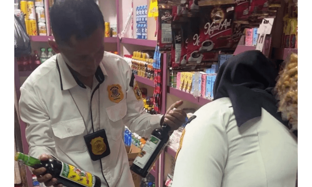Satpol PP Jakarta Utara Sita 637 Botol Miras dalam Operasi Awal Ramadhan