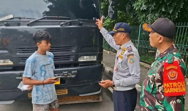 Belasan Kendaraan Terjaring Razia Lintas Jaya di Mayjen Sutoyo Jakarta Timur