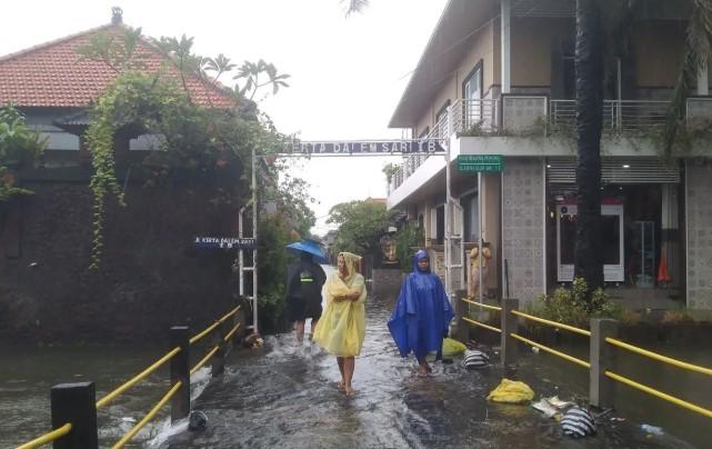 BMKG Terbitkan Peringatan Awas Hujan Sedang hingga Ekstrem di Bali 24-26 Februari 2026