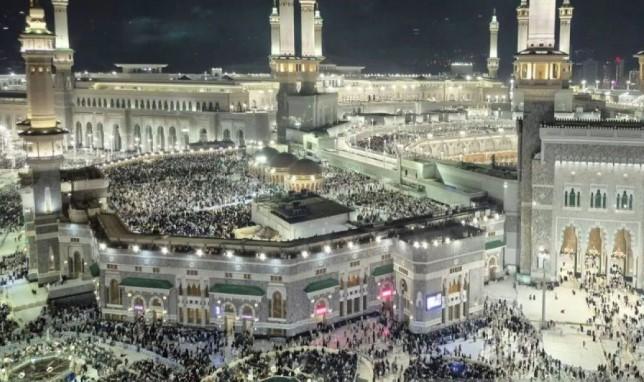 Masjidil Haram Layani Lebih dari 904.000 Jemaah Umrah pada Hari Keempat Ramadhan