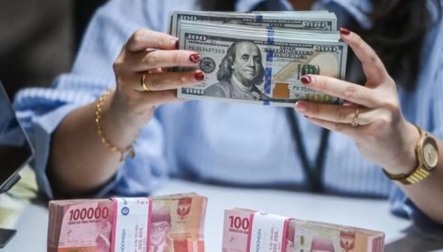 Rupiah Diproyeksikan Melemah pada Jumat di Tengah Penguatan Dolar AS dan Sentimen Geopolitik