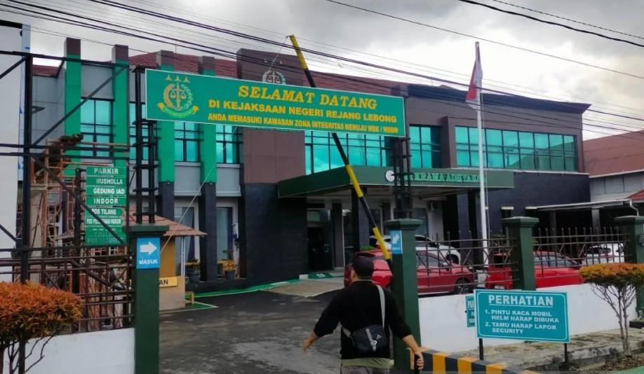 Kejari Rejang Lebong Tingkatkan Dugaan Korupsi PDAM Tirta Bukit Kaba ke Tahap Penyidikan dan Periksa Mantan Direktur