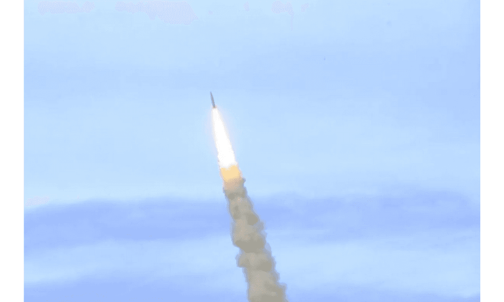 Iran Menghantam 14 Pangkalan AS di Timur Tengah dan Klaim Ratusan Tentara Tewas