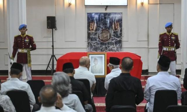 Mendagri Tito Karnavian Sampaikan Duka Cita atas Wafatnya Wakil Presiden Ke-6 RI Try Sutrisno