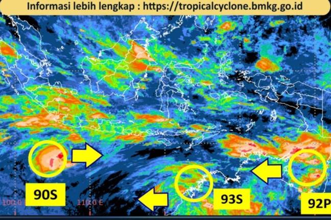 BMKG Imbau Waspada Hujan Lebat di Jawa Tengah Dampak Bibit Siklon Tropis 90S