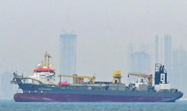 Iran Ancam Serang Kapal yang Melintasi Selat Hormuz di Tengah Eskalasi Konflik