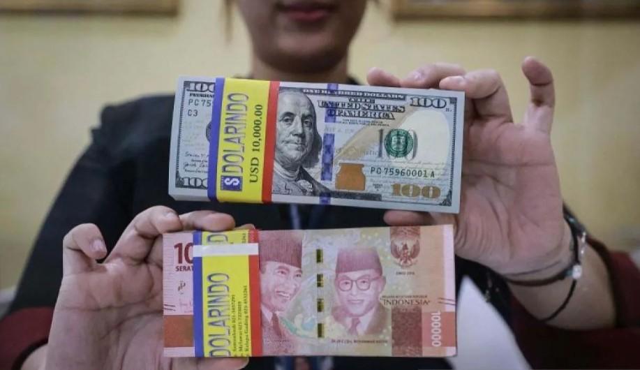 Ketegangan AS–Israel dan Iran Tekan Rupiah, Ditutup Melemah ke Level Rp16.905 per Dolar AS