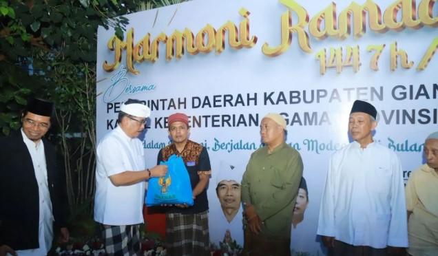 Wabup Gianyar Tekankan Nilai Keberagaman dan Toleransi saat Safari Ramadhan 2026