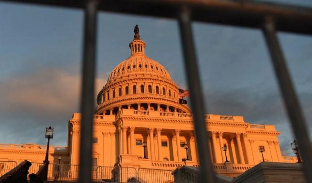 Senat Amerika Serikat Tolak Resolusi Pembatasan Wewenang Militer Presiden Trump dalam Perang Iran