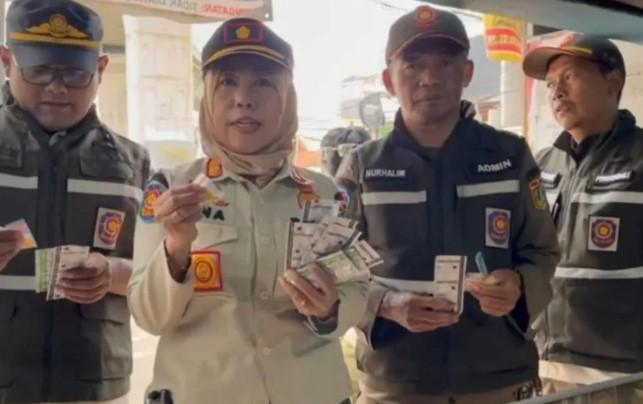 Satpol PP Pesanggrahan Musnahkan 1.336 Obat Golongan G Hasil Pengawasan Ramadan di Jakarta Selatan