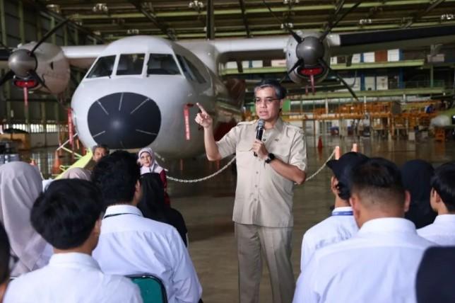 Menaker Sebut Program Magang Nasional Buka Peluang Peserta Direkrut Jadi Karyawan